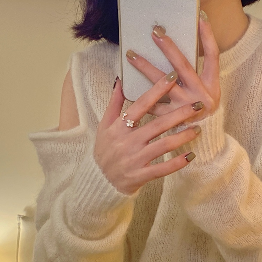 Flower Ring - Picture 3 of 5